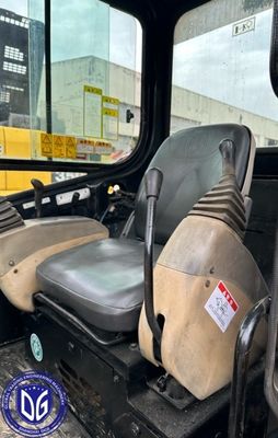 Dependable Older 303.5 3.5 Ton Used Caterpillar Excavator With Rugged Design