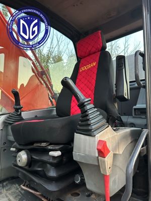 Robust Construction Design DX225 Used Doosan Excavator 22.5 Ton