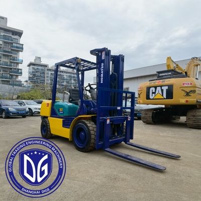 Komatsu 3 Ton Forklift Maximum Digging Height 5180mm Maximum Digging Radius 5125mm For Heavy Load Lifting And Operations
