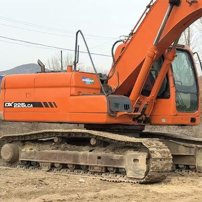 1.2 m3 Bucket Capacity Doosan DX225 Excavator Perfect for Your Construction Projects