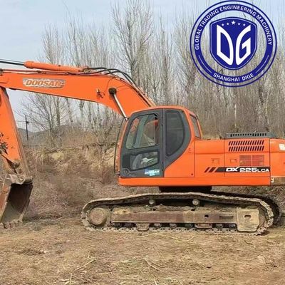 22t Doosan Hydraulic Pump in Red Operating Weight for Maximum Productivity