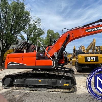 Used Doosan DX225 Excavator Fuel Type Diesel Oil - Powered